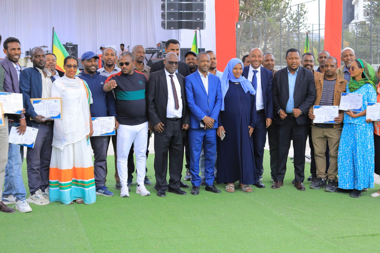 ከጥር 26-30 በኤግዚብሽን ማእከል  በድምቀት ሲካሄድ የነበረው 12ኛ የህብረት ስራ ኤግዚብሽን እና ባዛር በዛርሬው እለት በድምቀት ተጠናቀቀ፡፡